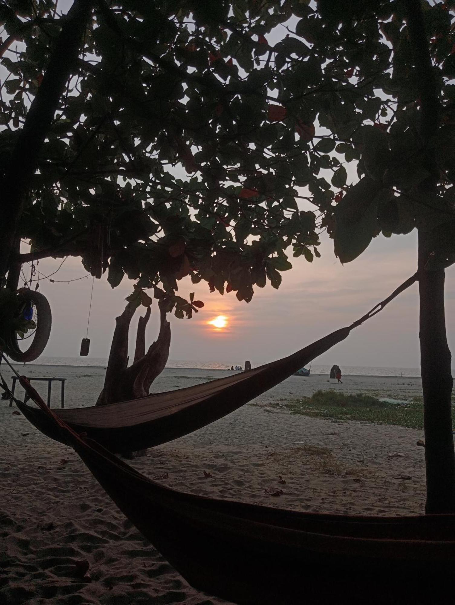 Beachcampers Only For Foreign Traveler'S Alappuzha Kültér fotó